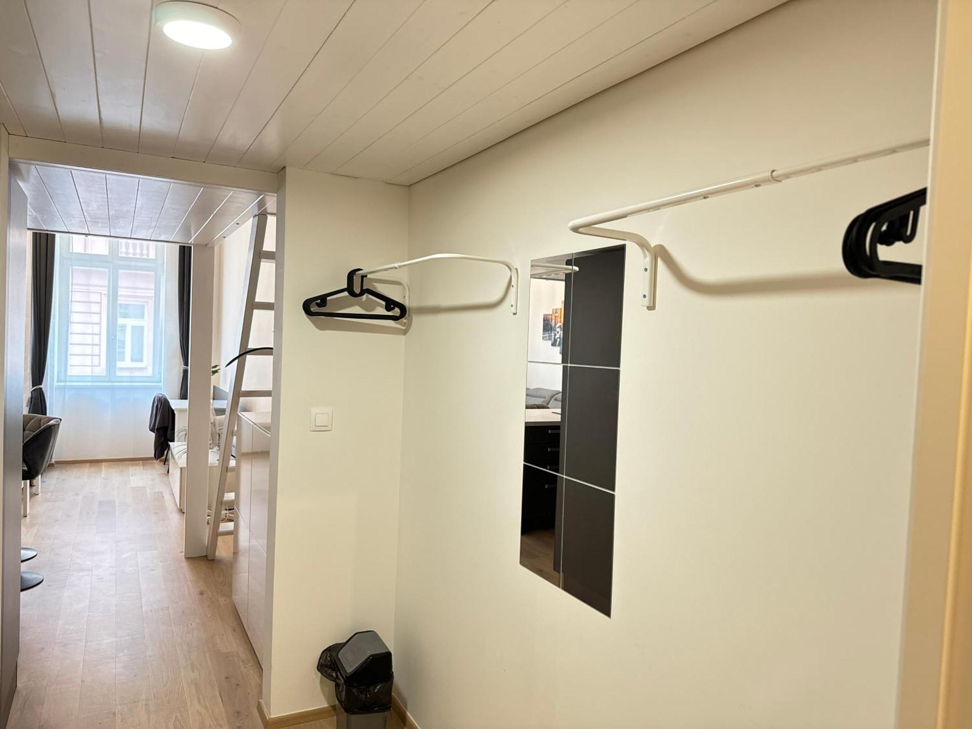 Free Parking - Cozy Near Vysehrad Railway Bridge Appartement Praag