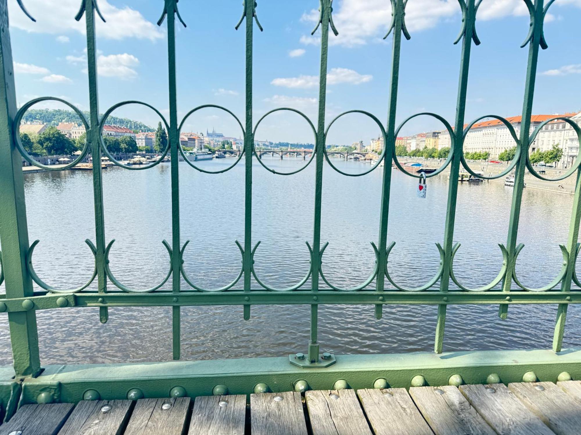 Appartement Free Parking - Cozy Near Vysehrad Railway Bridge